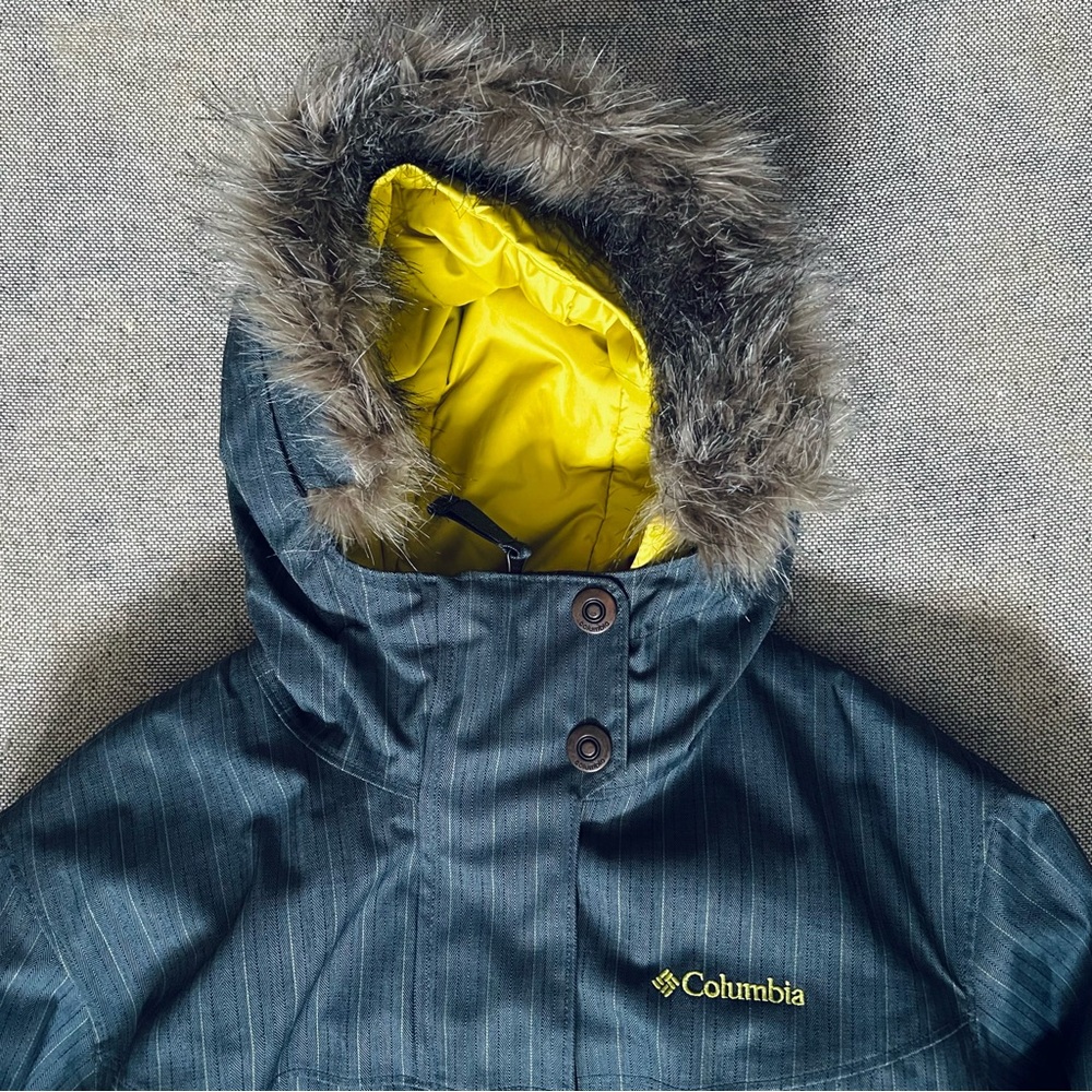 Columbia Insulated Women’s Snowboarding Ski Jacket M